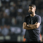 António Oliveira, treinador de futebol, em negociação com o Sport.