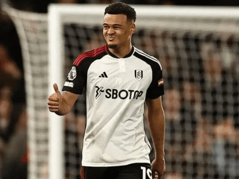 <p>Rodrigo Muniz brilha no Fulham, quebrando recordes na Premier League. – Foto: Lance!</p>